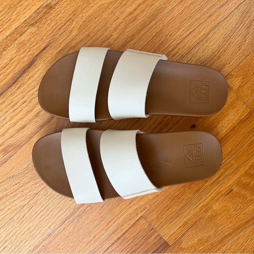 Reef Tan and Cream Slide Sandals